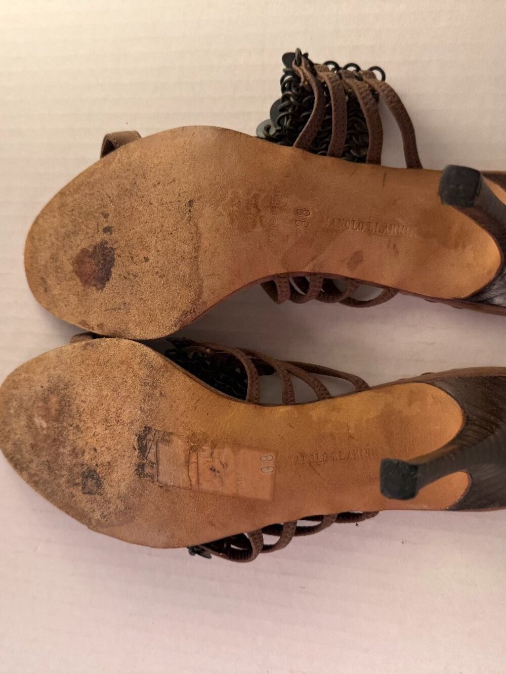 BROWN MANOLO BLAHNIK SUEDE SANDALS WITH METAL ACCENTS - Picture 8 of 8